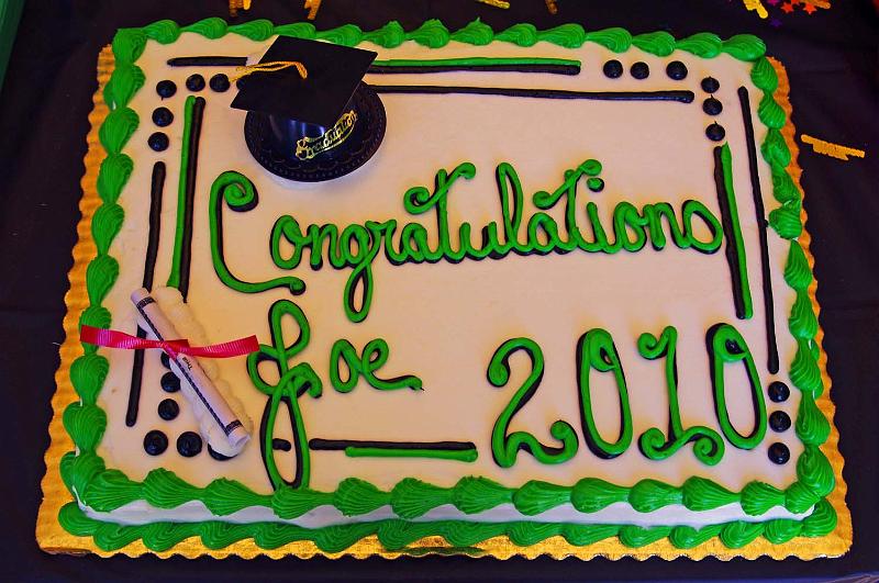 Joes Grad Party 01 Cake.JPG